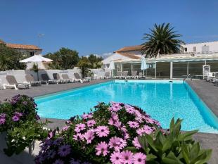 ile de ré House in residence with heated pool 50m from the beach