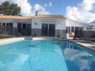 Ile de Ré:Beautiful villa le goisil swimming pool heated