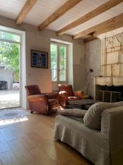 Ile de Ré:Center of ars-typical house and character in quiet with patio