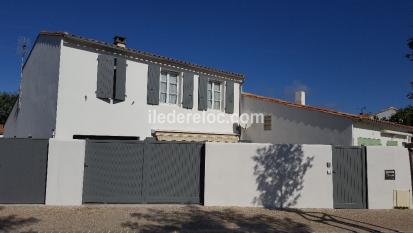 Ile de Ré:Nice house - 200 m from the beach and close to all shops
