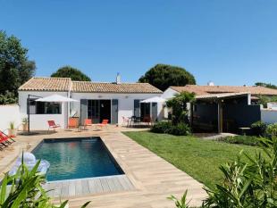 Ile de Ré:House 6 people with heated pool and close to beaches