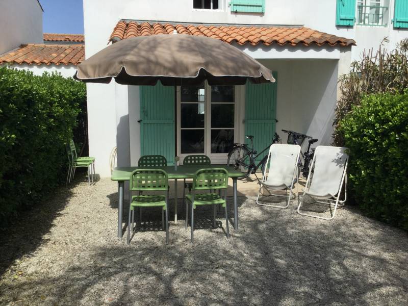 ile de ré In residence with pool, house ideally located
