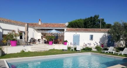 Ile de Ré:At the foot of the dunes, privileged location, very bright villa