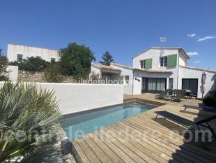 Ile de Ré:Architect village house with heated pool up to 6 people