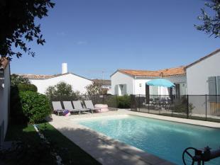 Ile de Ré:Superb villa 12 people with heated swimming pool