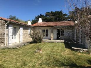 ile de ré Charming house available in july 2 steps from the conche beach on 2400m2