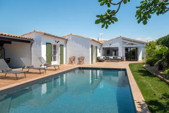 Ile de Ré:New air-conditioned architecs house between vineyards and sea - 5 bedrooms