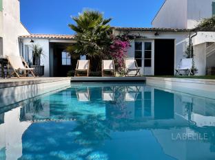 Ile de Ré:Kasbah, bright house with swimming pool, style and comfort, in loix