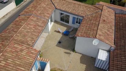 Ile de Ré:Spacious and bright house for 6 people.