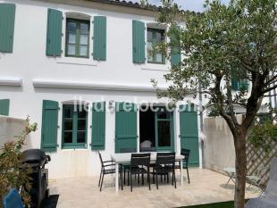 Ile de Ré:House 6 pers 3 bedrooms with garden in private residence la couarde/mer