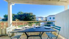 Ile de Ré:Apartment in residence with pool, and parking