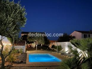 ile de ré Charming house for 10 people, with swimming pool and large wooded and enclosed g