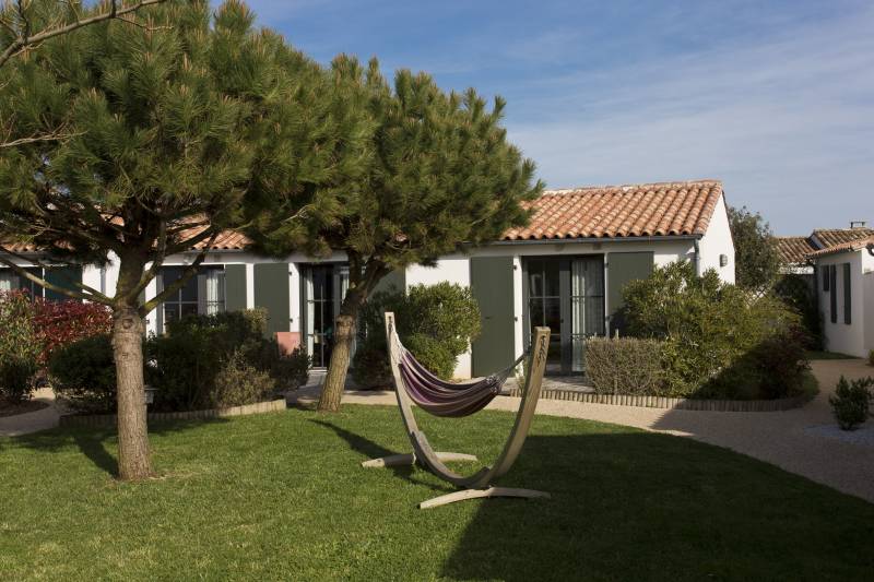 Photo 8: An accomodation located in Sainte-Marie-de-Ré on ile de Ré.