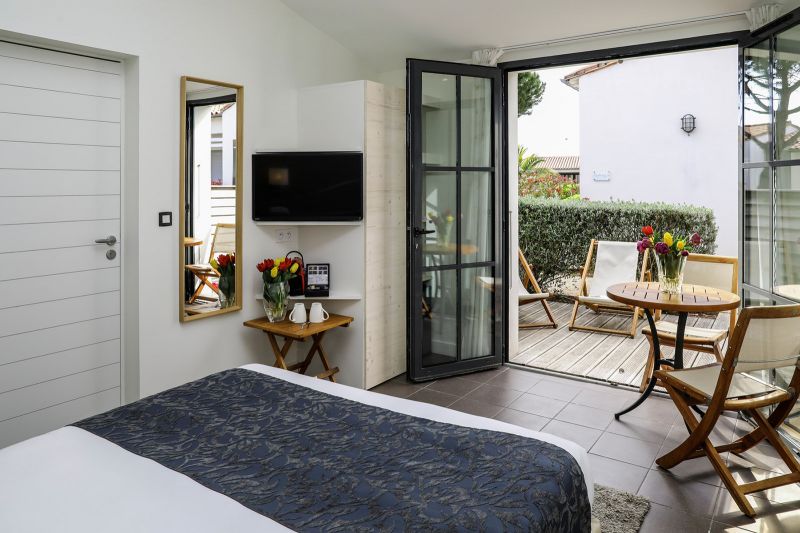 Photo 19: An accomodation located in Sainte-Marie-de-Ré on ile de Ré.
