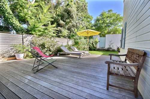 Photo 14: An accomodation located in La Couarde-sur-mer on ile de Ré.