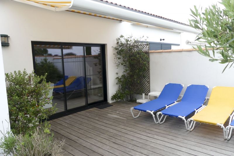 Photo 11: An accomodation located in La Couarde-sur-mer on ile de Ré.