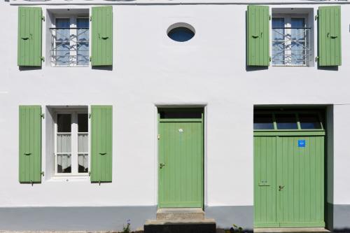 Photo 1: An accomodation located in Les Portes-en-Ré on ile de Ré.
