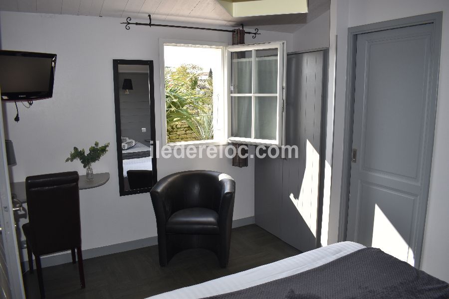 Photo 16: An accomodation located in Sainte-Marie-de-Ré on ile de Ré.
