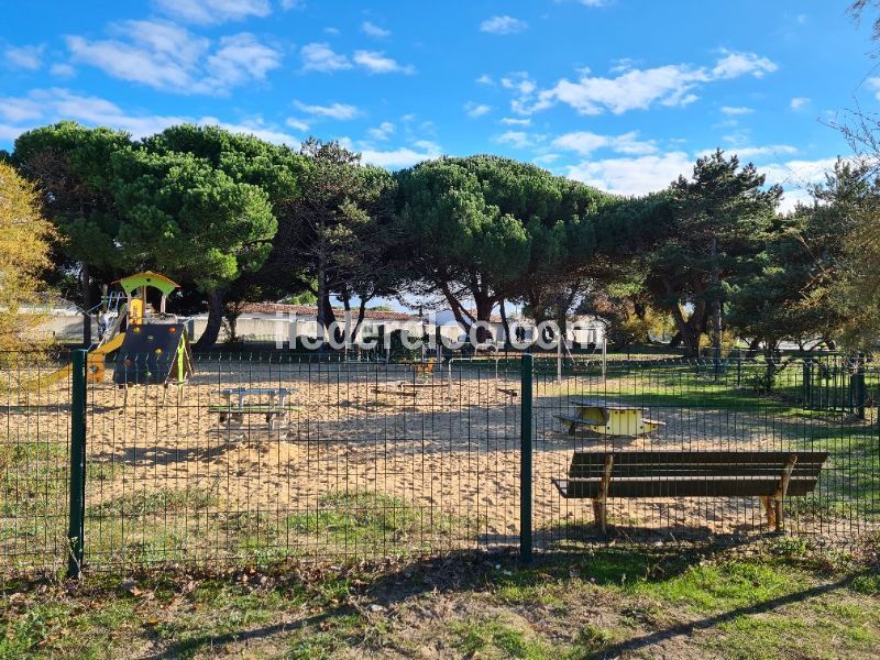 Photo 28: An accomodation located in Le Bois-Plage-en-Ré on ile de Ré.