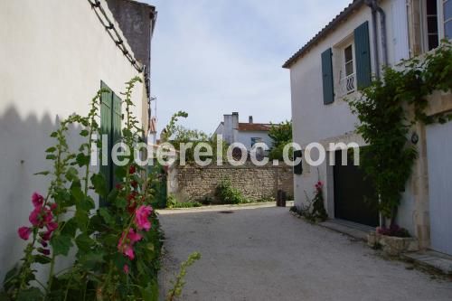 Photo 16: An accomodation located in Le Bois-Plage-en-Ré on ile de Ré.