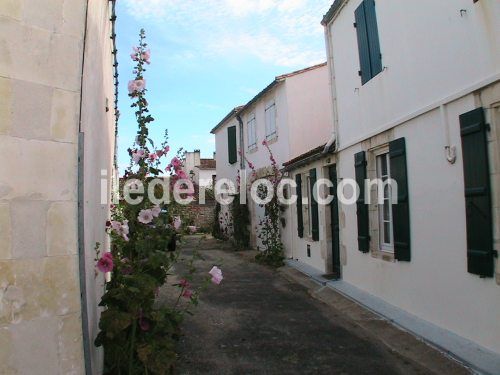 Photo 17: An accomodation located in Le Bois-Plage-en-Ré on ile de Ré.