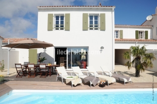 Ile de Ré:Villa with individual heated swimming pool for 8/9 people