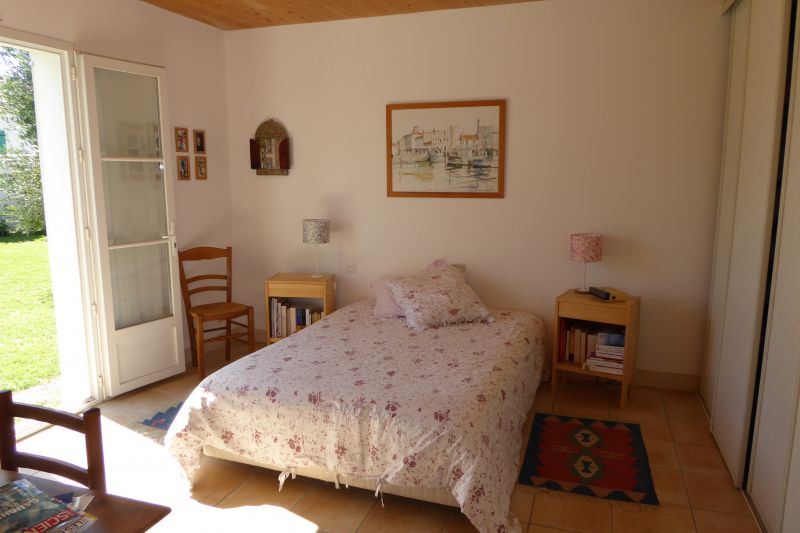 Photo 5: An accomodation located in La Couarde-sur-mer on ile de Ré.