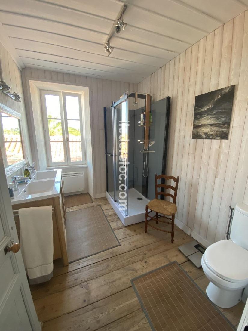 Photo 10: An accomodation located in Saint-Clément-des-Baleines on ile de Ré.