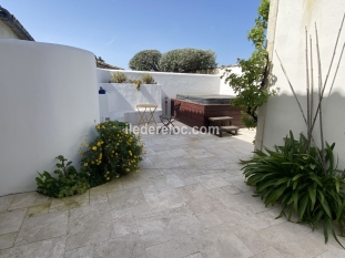 Ile de R&eacute;:A charming family home