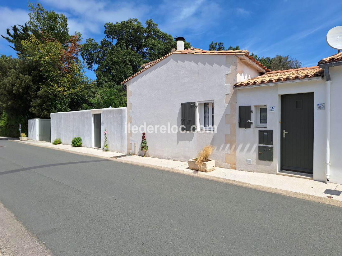 Photo 4: An accomodation located in La Flotte-en-Ré on ile de Ré.