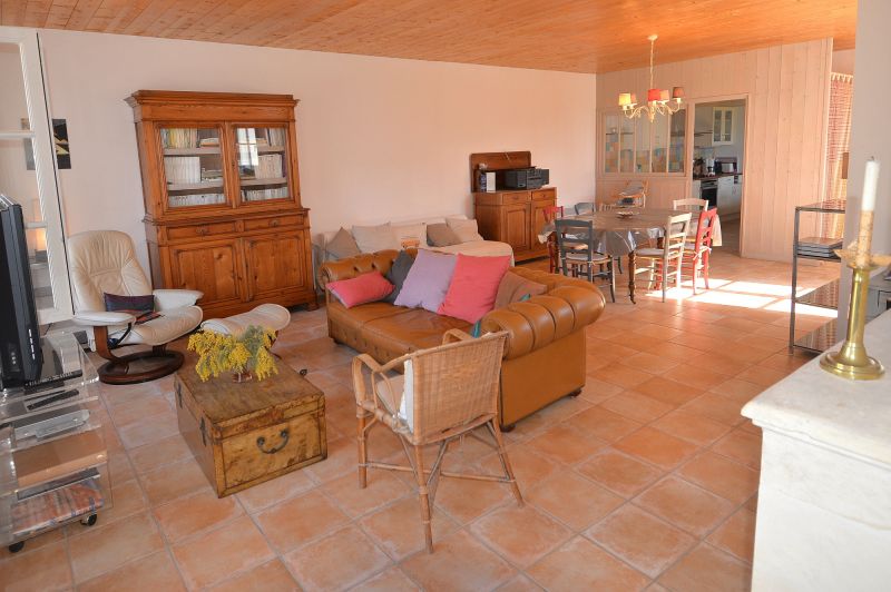 Photo 5: An accomodation located in Le Bois-Plage-en-Ré on ile de Ré.