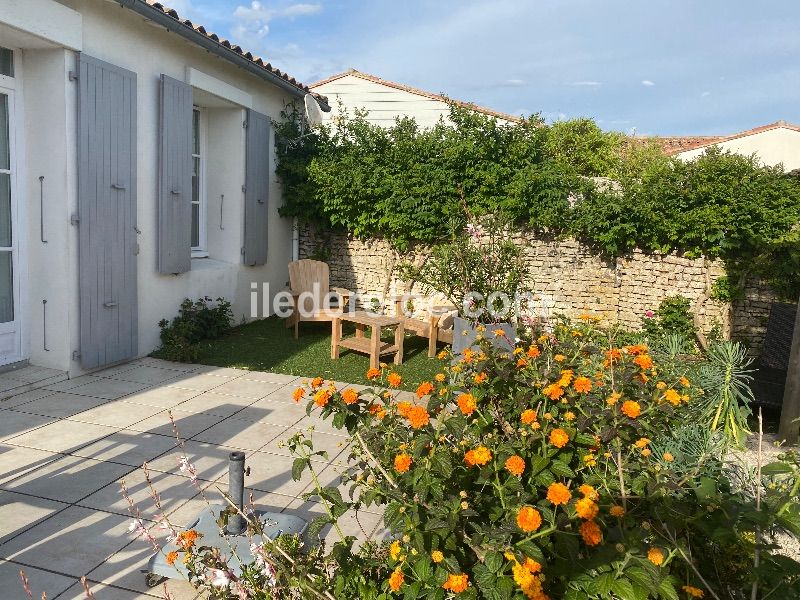 Photo 17: An accomodation located in La Couarde-sur-mer on ile de Ré.