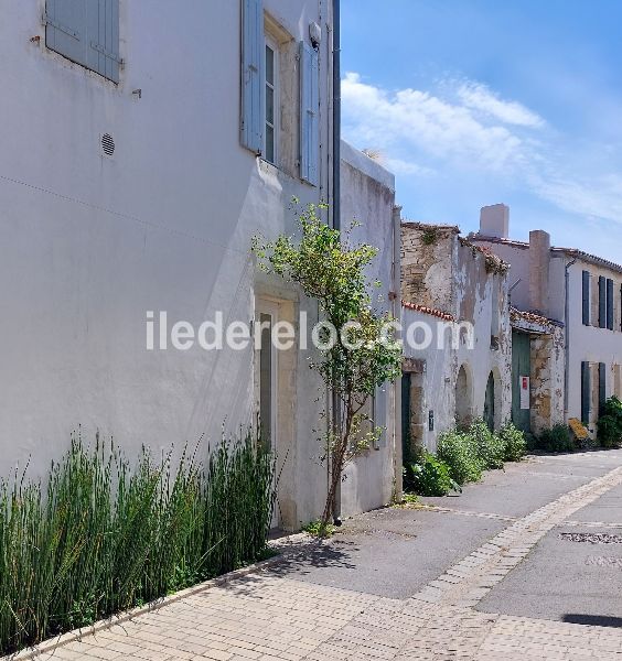 Photo 53: An accomodation located in La Couarde-sur-mer on ile de Ré.