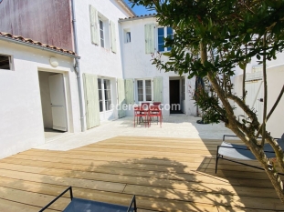 Ile de Ré:Holiday house in the heart of the village