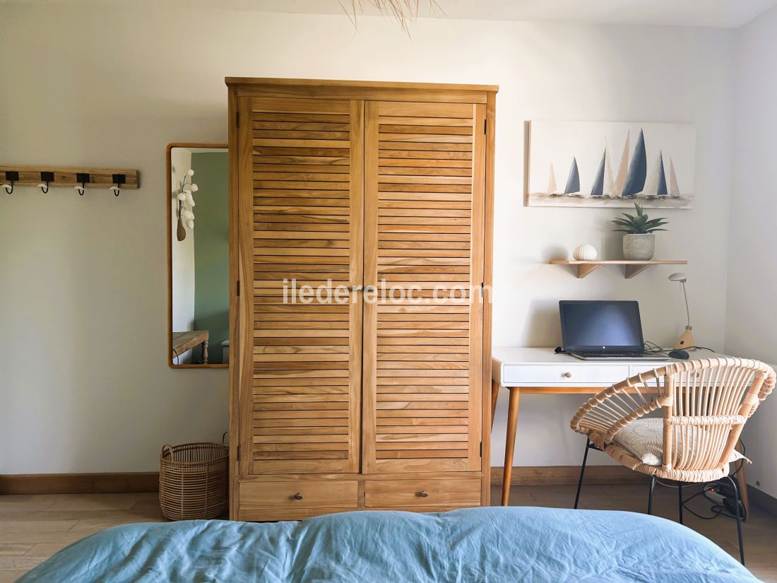 Photo 8: An accomodation located in La Couarde-sur-mer on ile de Ré.