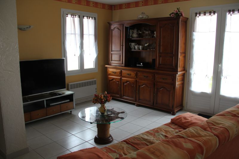 Photo 7: An accomodation located in Sainte-Marie-de-Ré on ile de Ré.