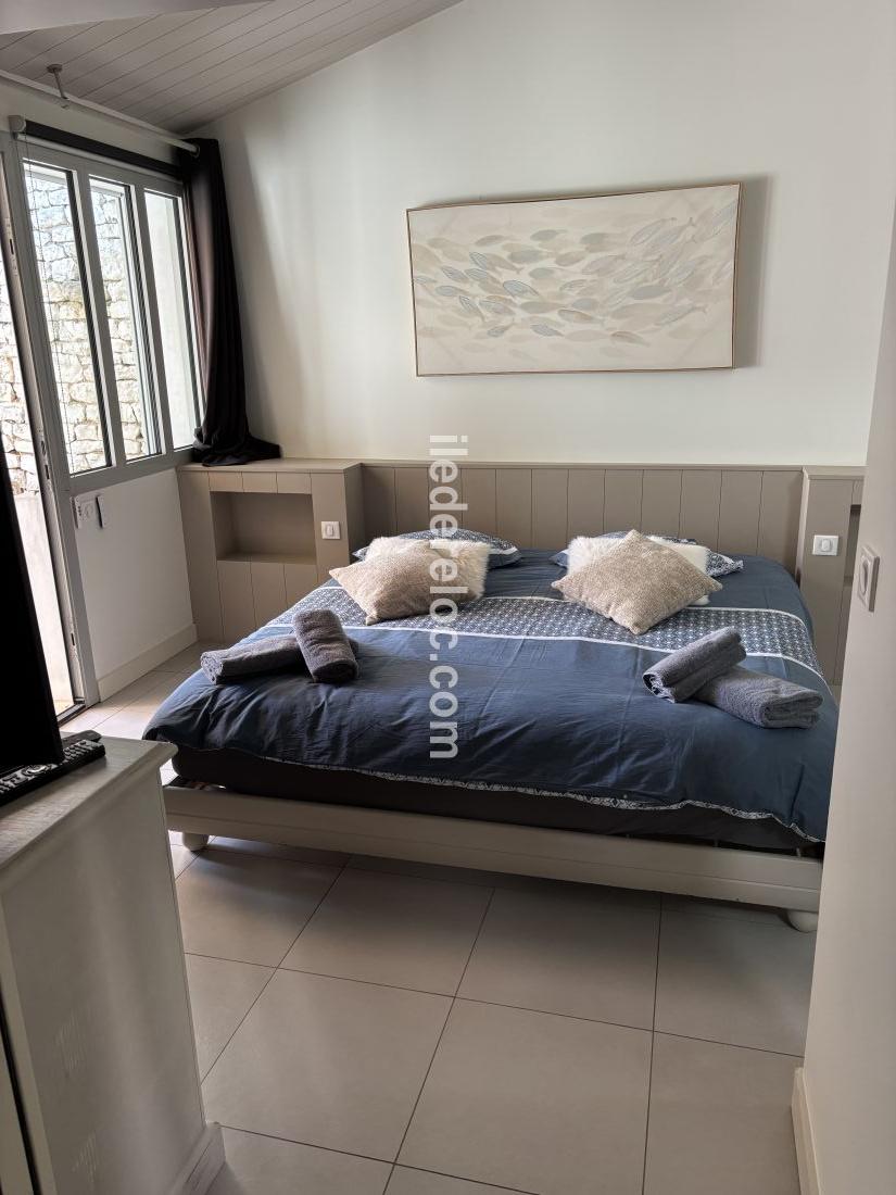 Photo 6: An accomodation located in Sainte-Marie-de-Ré on ile de Ré.