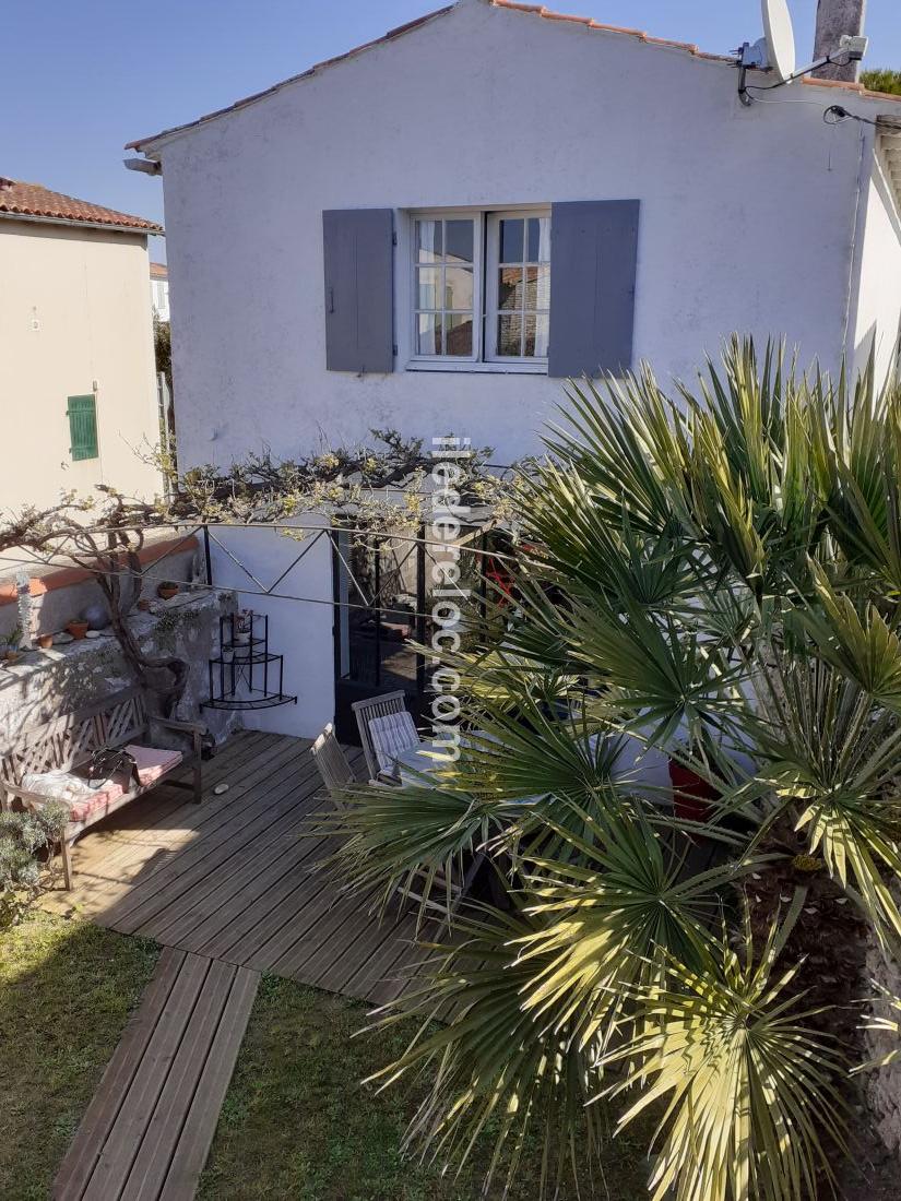 Photo 6: An accomodation located in Saint-Clément-des-Baleines on ile de Ré.
