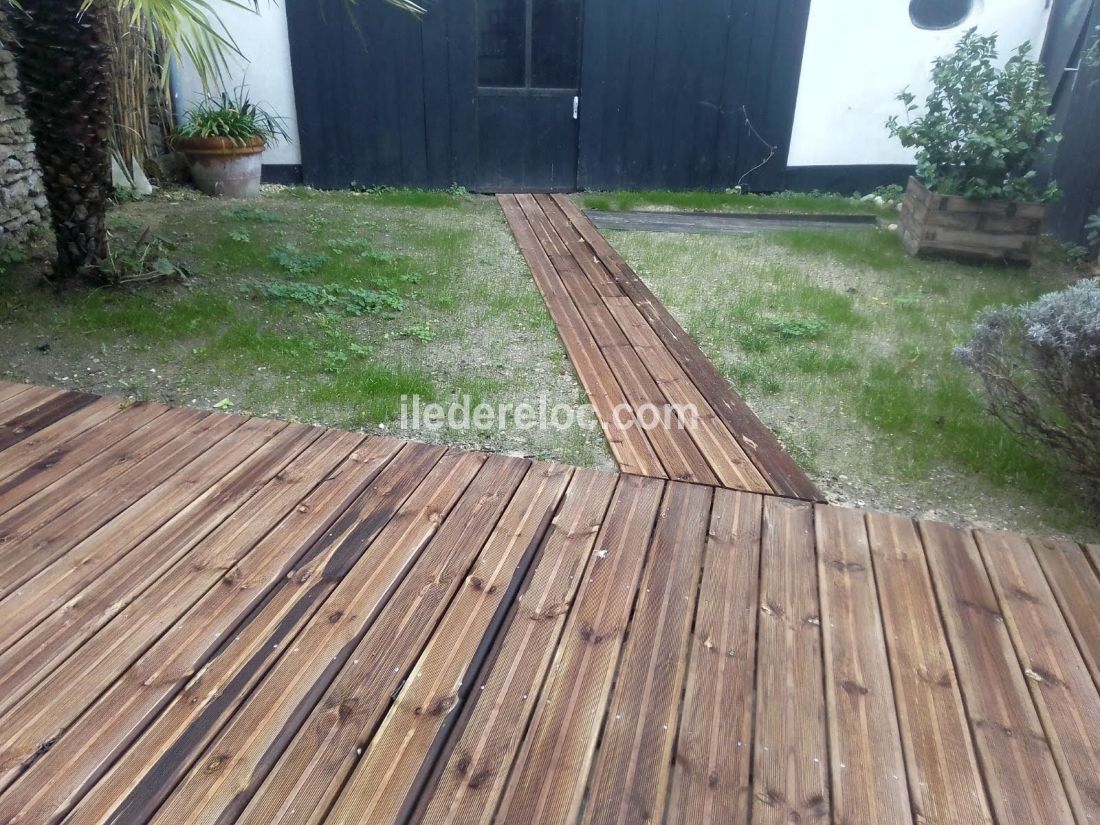 Photo 6: An accomodation located in Saint-Clément-des-Baleines on ile de Ré.