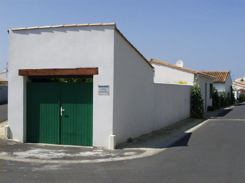 Photo 15: An accomodation located in La Flotte-en-Ré on ile de Ré.