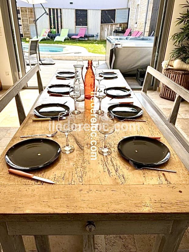 Photo 5: An accomodation located in La Flotte-en-R&eacute; on ile de R&eacute;.