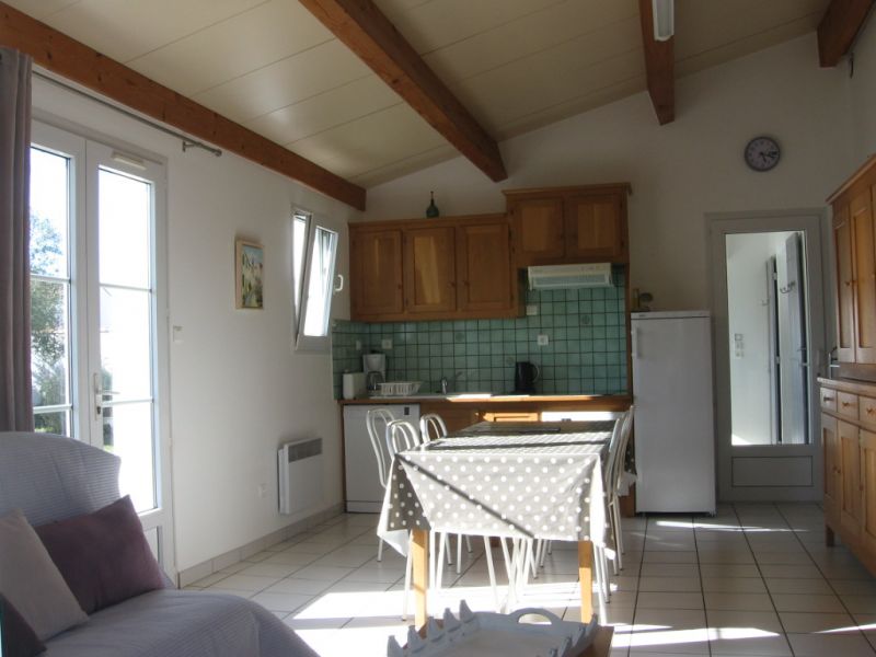 Photo 6: An accomodation located in Le Bois-Plage-en-Ré on ile de Ré.