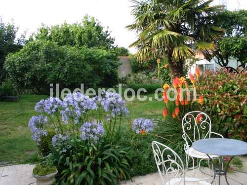 Photo 6: An accomodation located in Saint-Martin-de-Ré on ile de Ré.