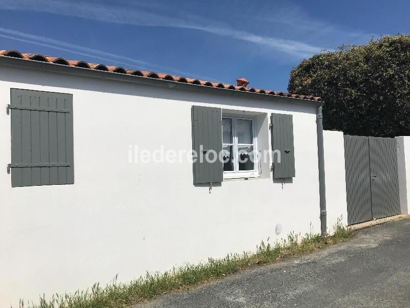 Photo 8: An accomodation located in La Couarde-sur-mer on ile de Ré.