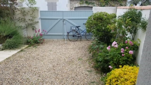 Photo 10: An accomodation located in Les Portes-en-Ré on ile de Ré.