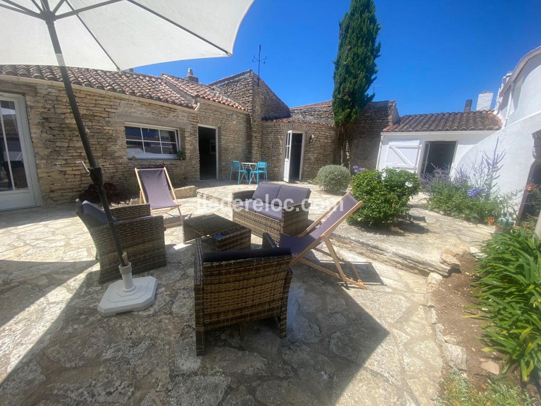 Photo 7: An accomodation located in Les Portes-en-Ré on ile de Ré.