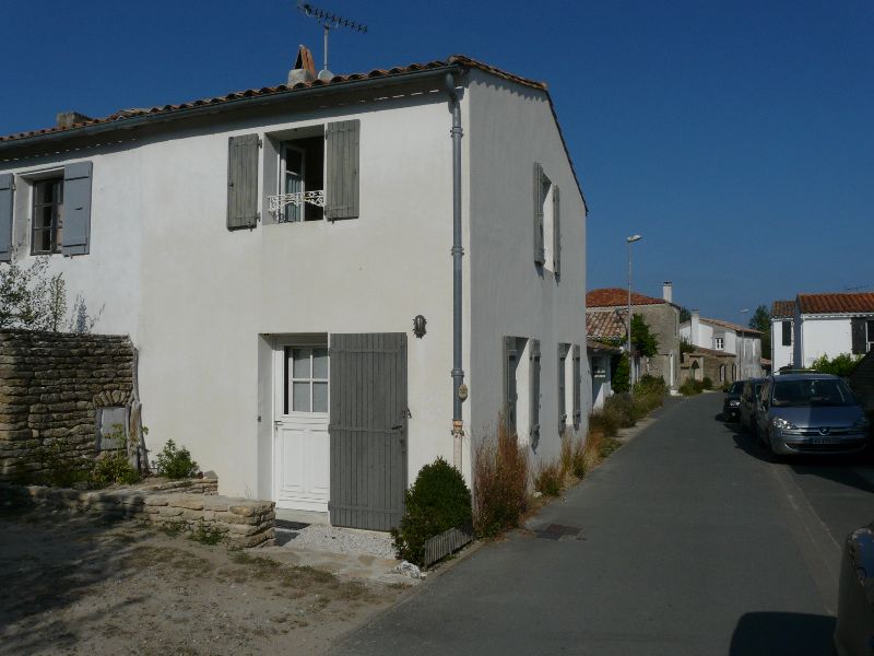 Photo 7: An accomodation located in Les Portes-en-Ré on ile de Ré.