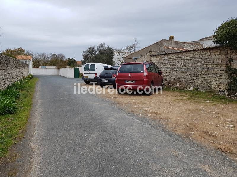 Photo 13: An accomodation located in Sainte-Marie-de-Ré on ile de Ré.