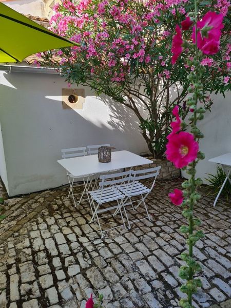 Photo 3: An accomodation located in La Flotte-en-Ré on ile de Ré.