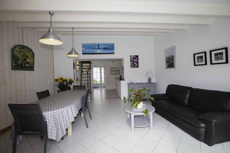 Photo 6: An accomodation located in La Couarde-sur-mer on ile de Ré.